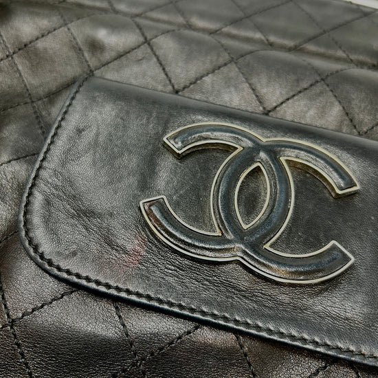 Chanel Hamptons CC Foldoverl Clutch
