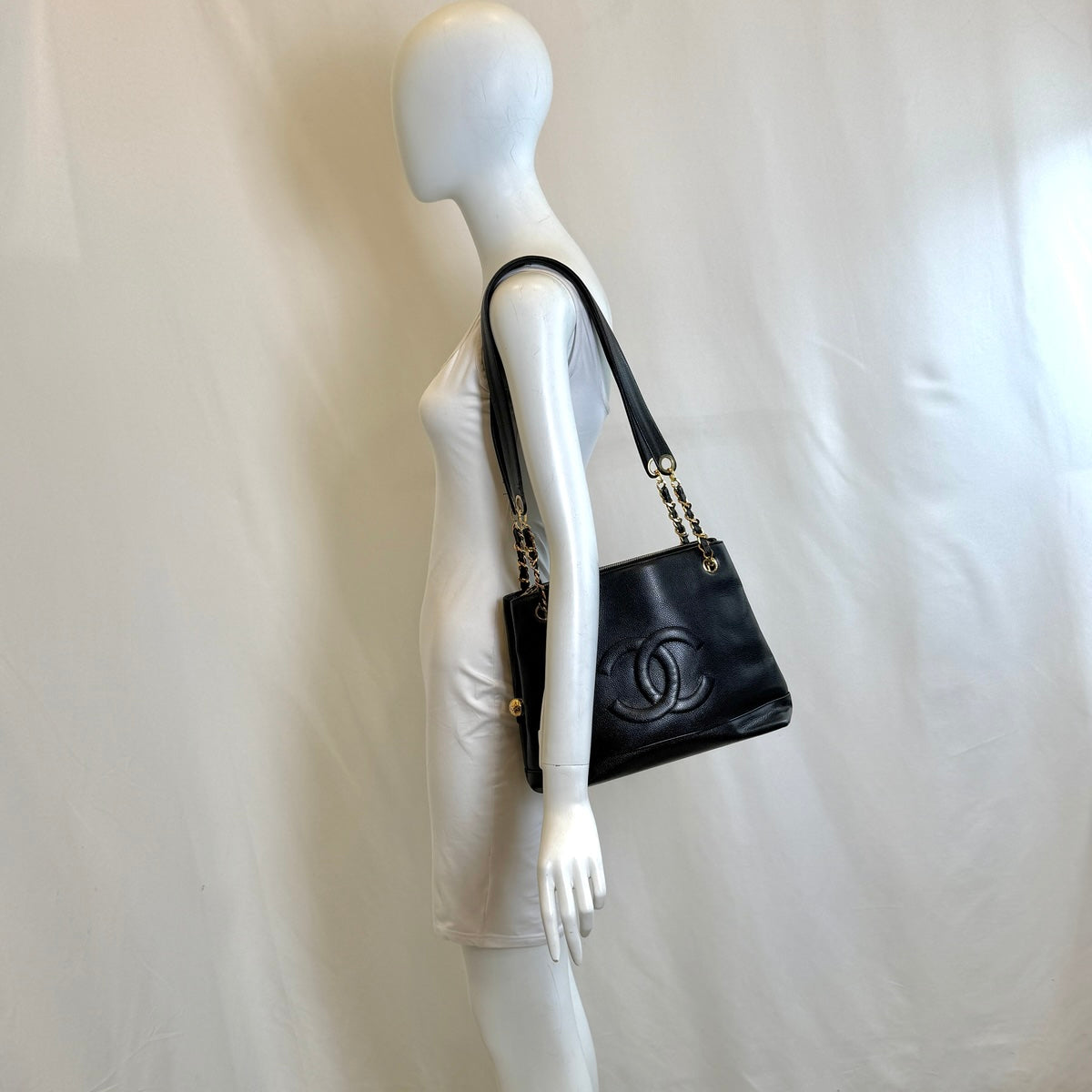Chanel Vintage CC Shopping Tote