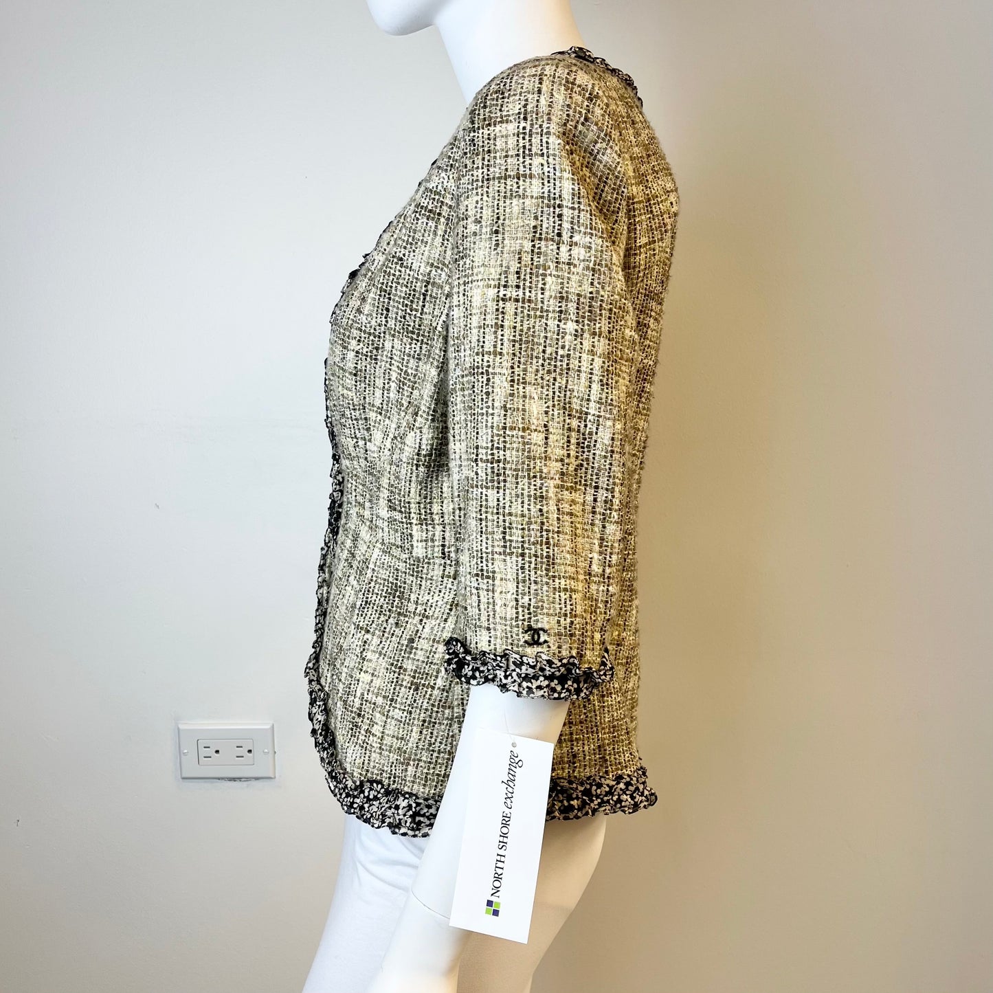 Chanel 2003 Collar Tweed Jacket with Floral Lining