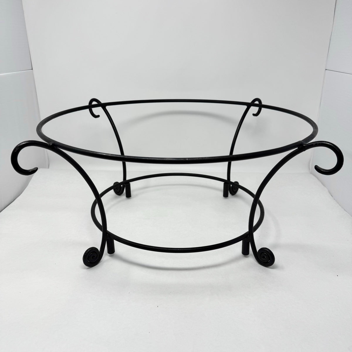 Metal Bowl with Stand