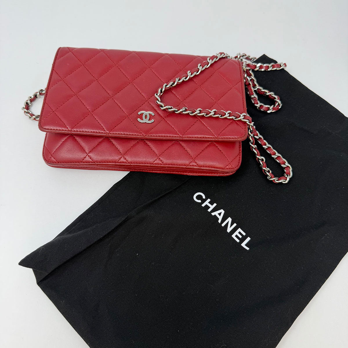 Chanel Classic Wallet on Chain