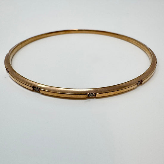 Set of 2 Titanium Bangles with 12 Diamonds each
