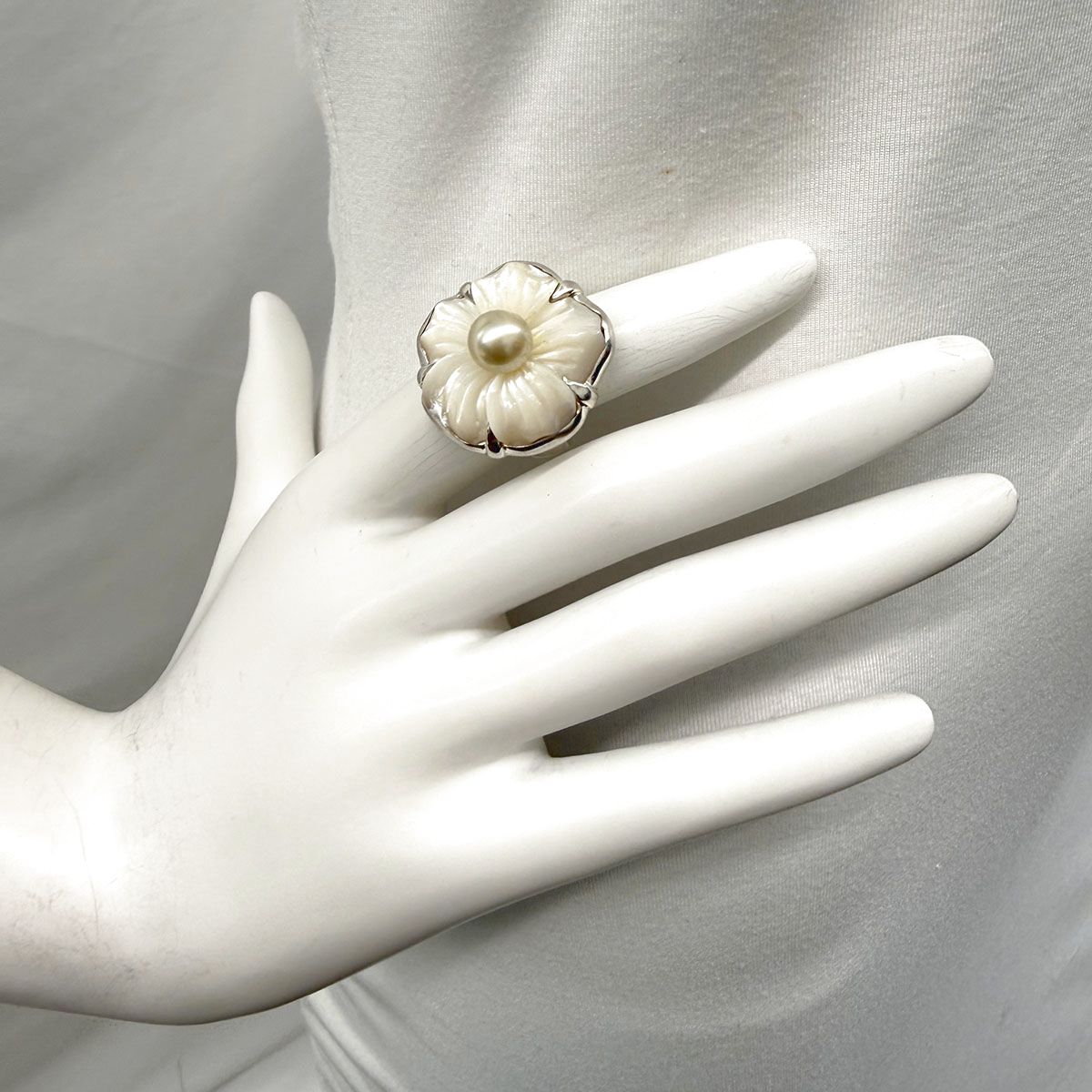 Tracey Mayer MOP Ring