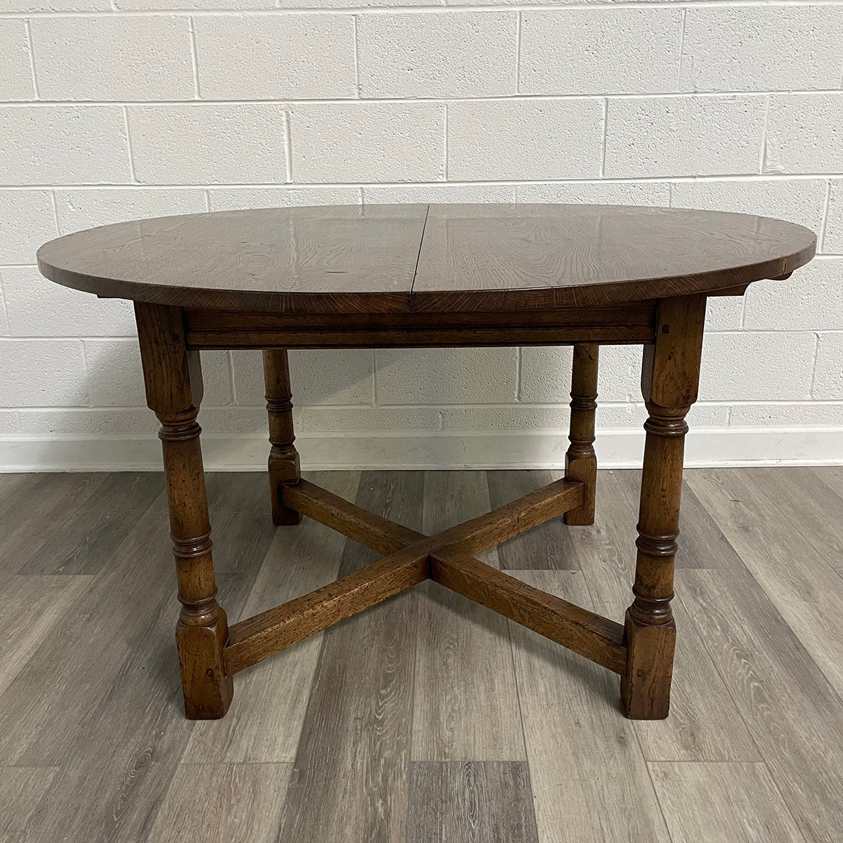 Round Expandable Dining Table