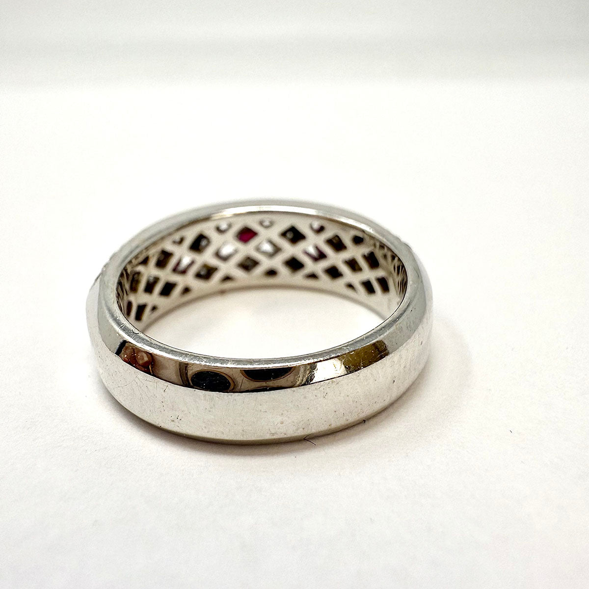 18K Gold Ring with  Rubies and Diamonds