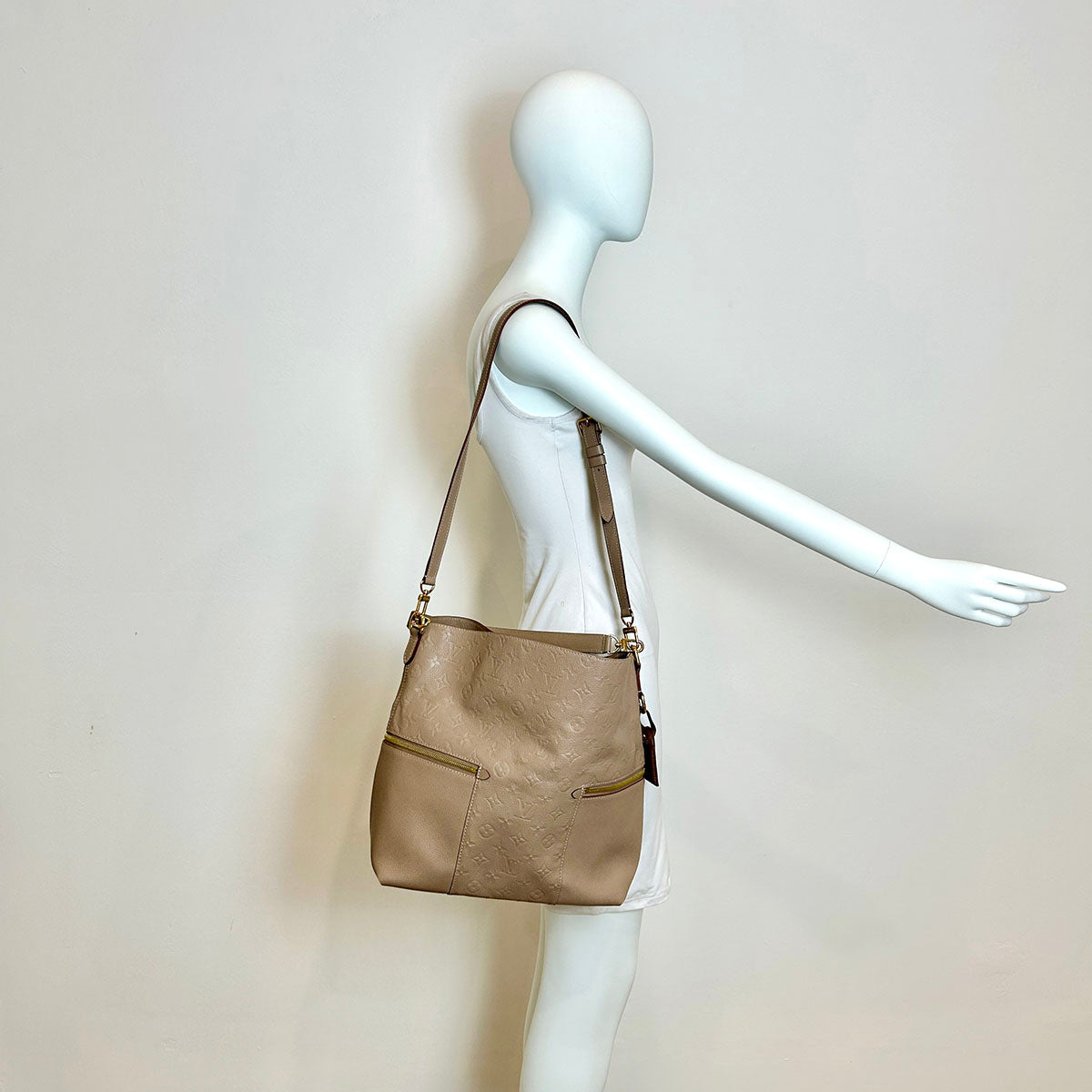 Louis Vuitton Melie Shoulder Bag