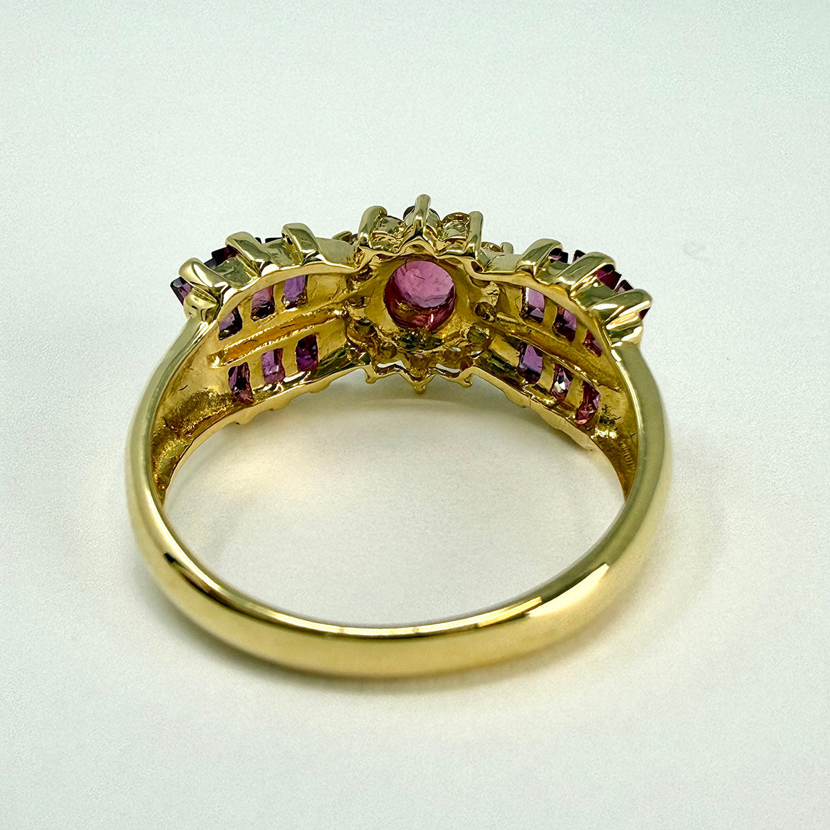18K Gold Ring with Rubies and Diamonds