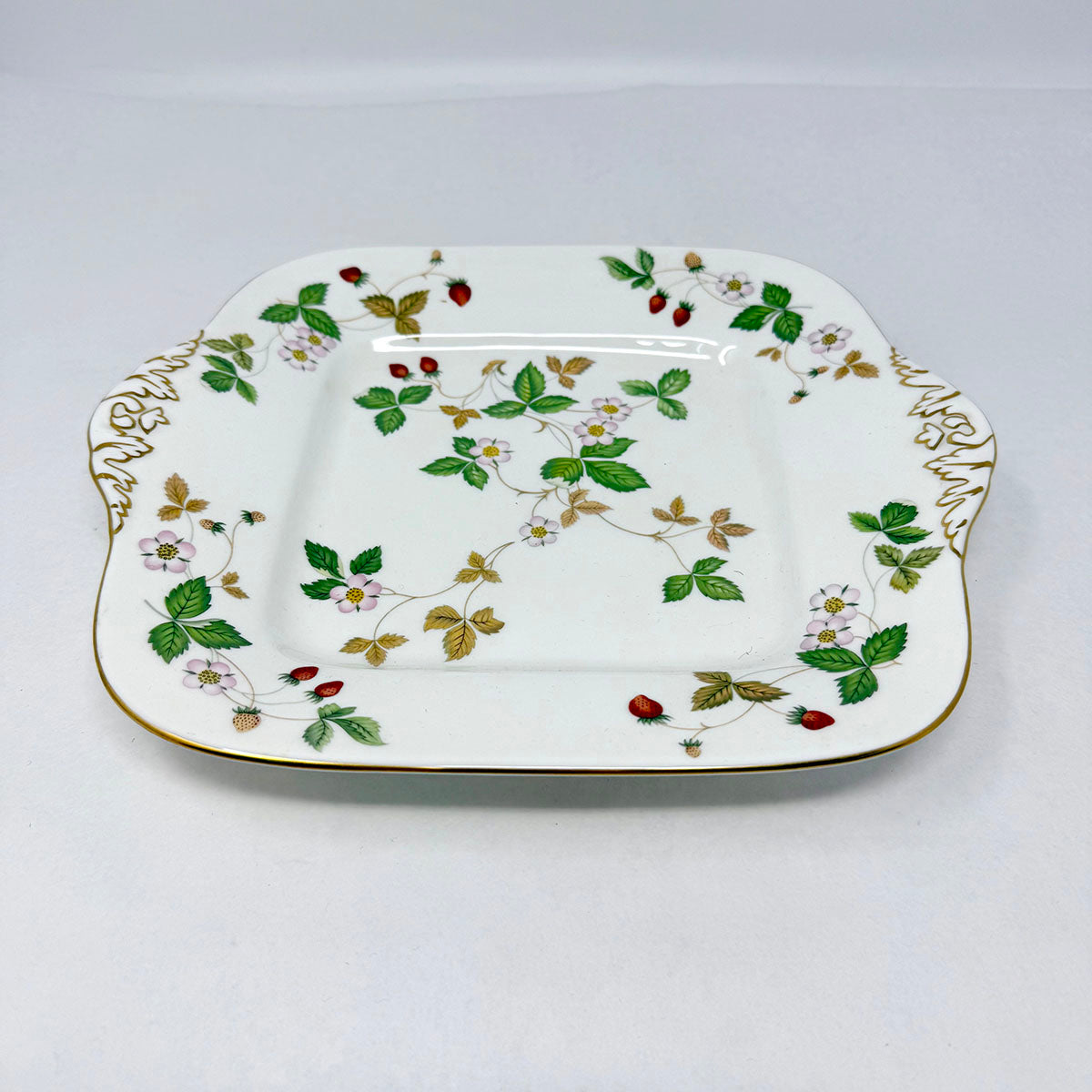 84 PC Wild Strawberry China