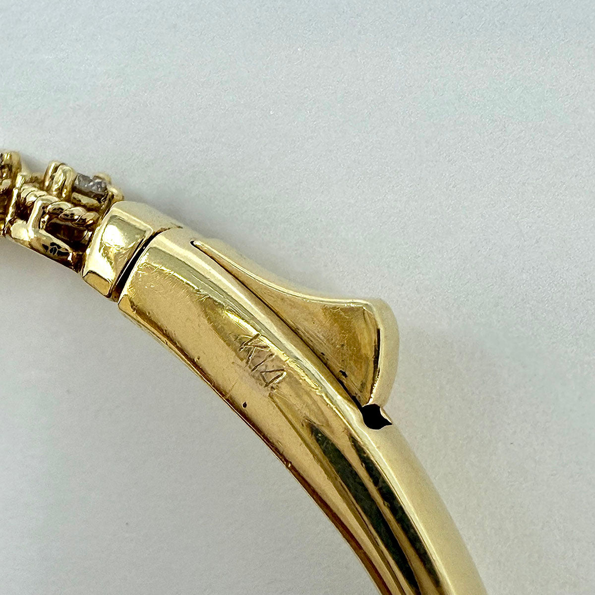 14K Gold Hinged Bracelet with Diamond