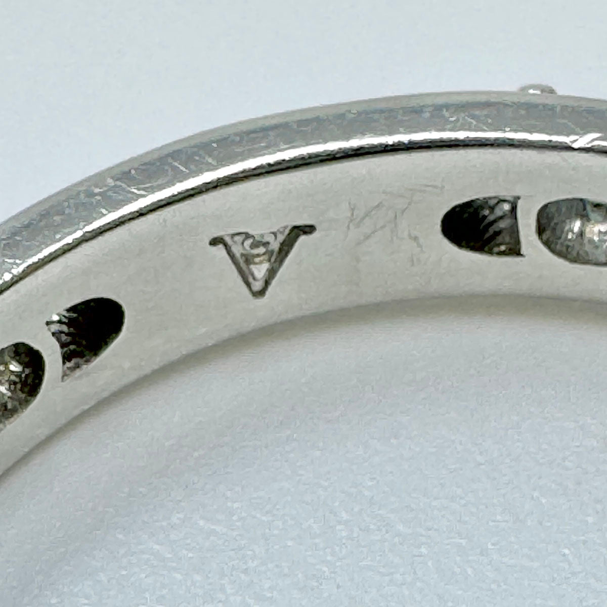 Varna Platinum Diamond Band
