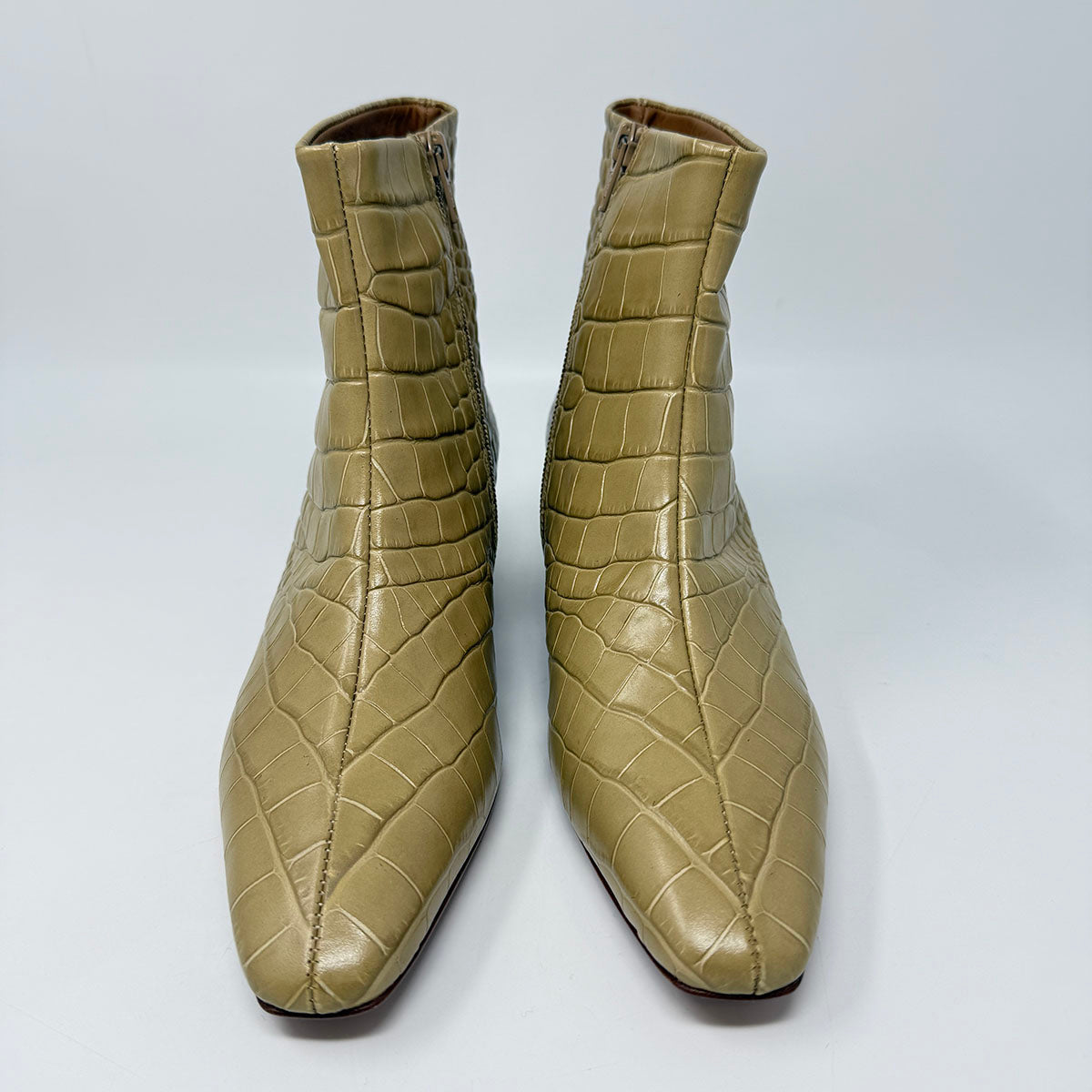 LoQ Boots