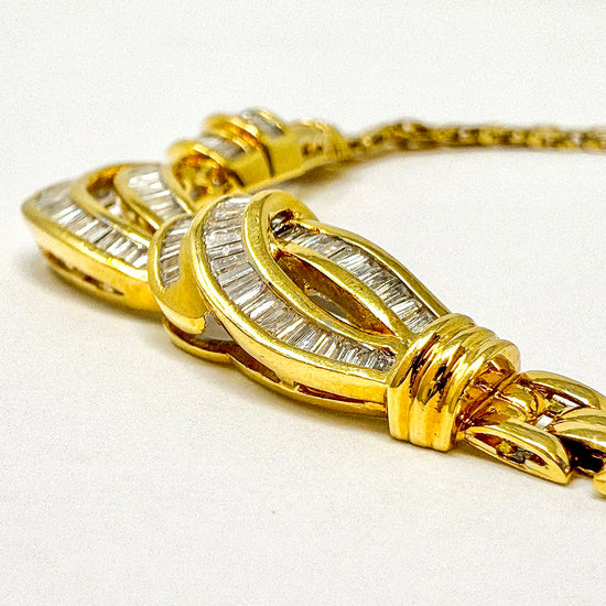 18K Gold Necklace with Baguette Diamond