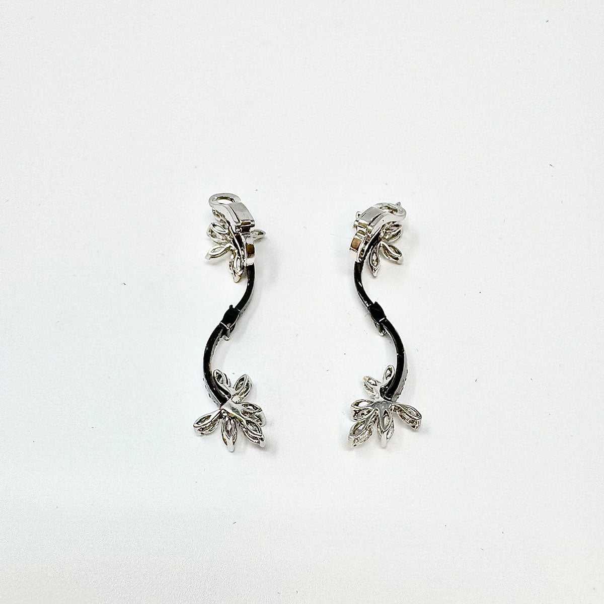 18K White Gold Curvy Black and Clear Diamond Clip-on Earrings