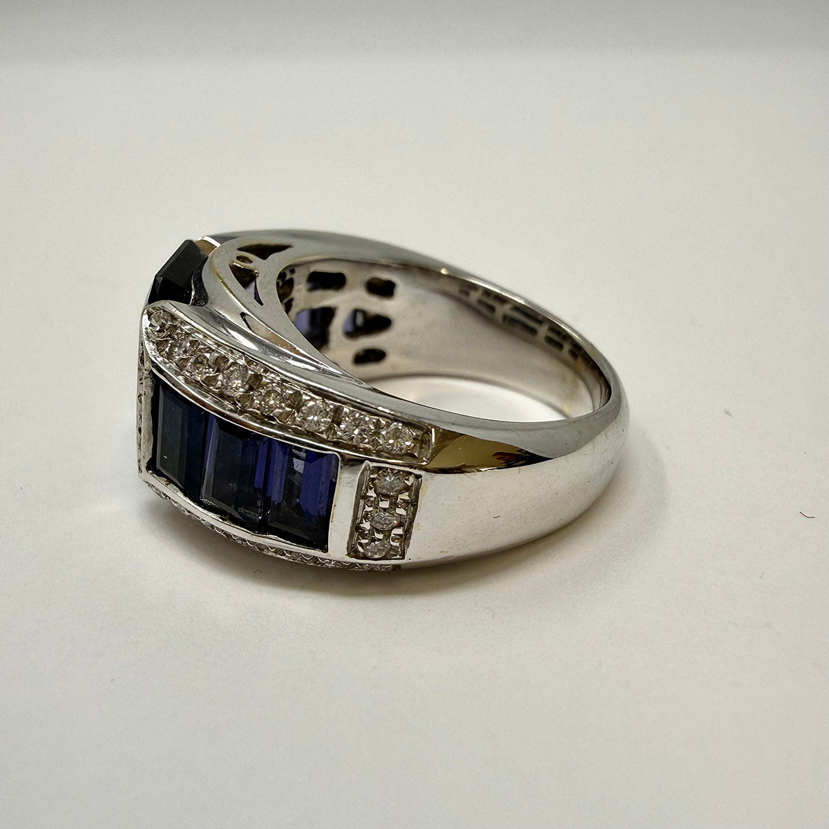Garavelli 18K Gold Iolite and Diamond Ring