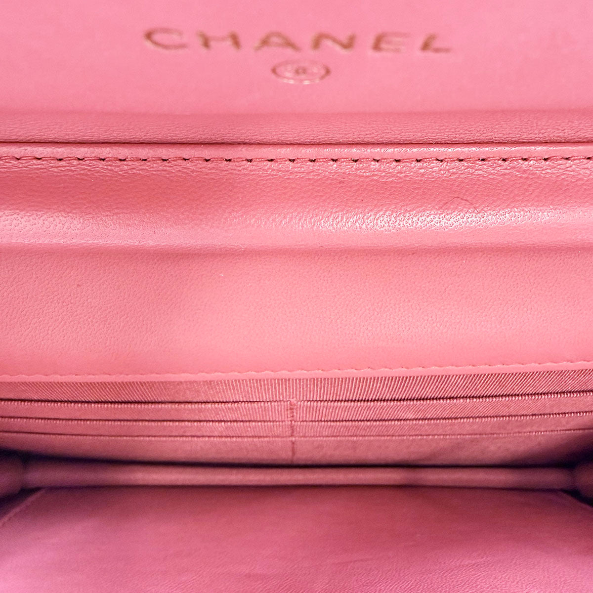 Chanel Wallet on the Chain