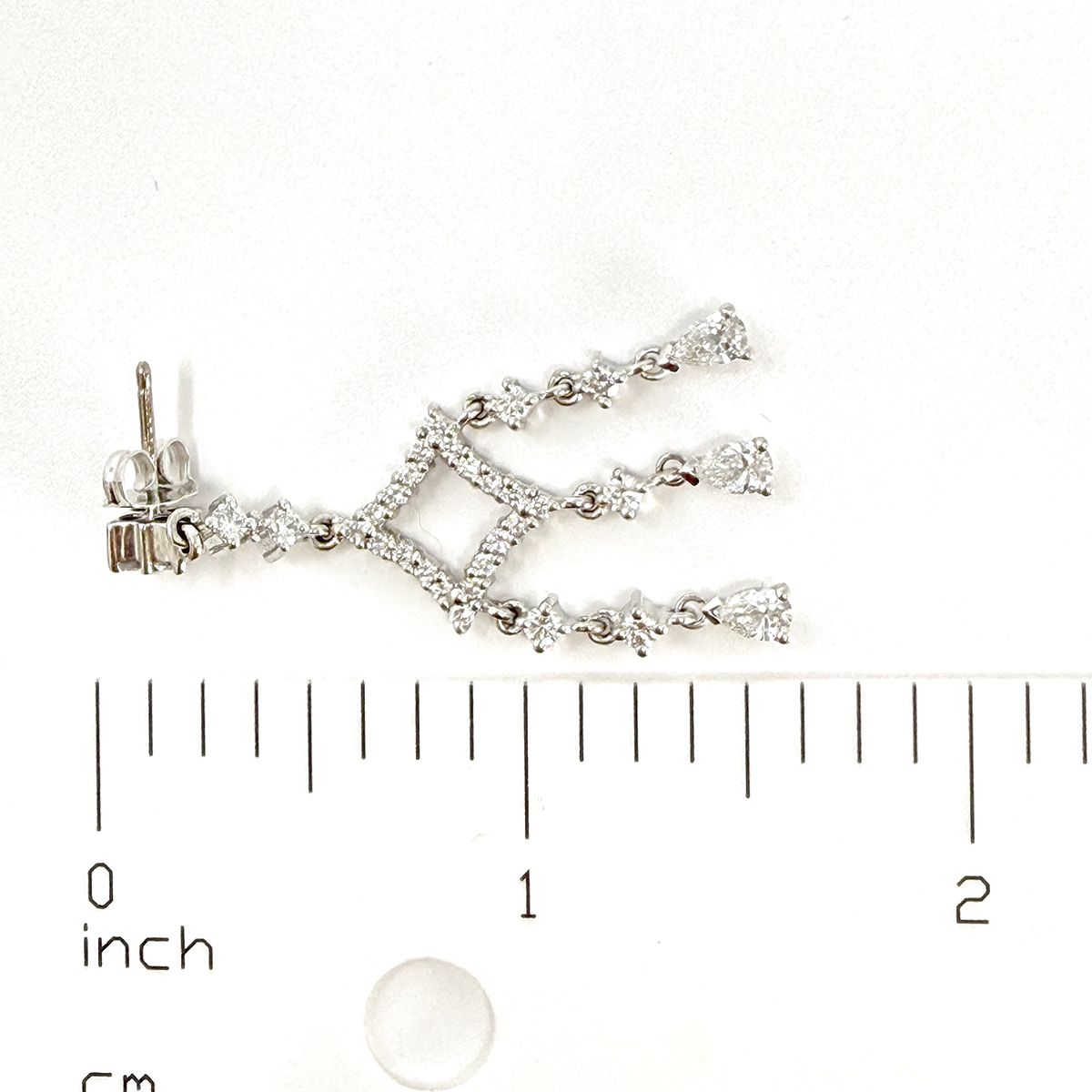 18K White Gold Diamond Drop Earrings