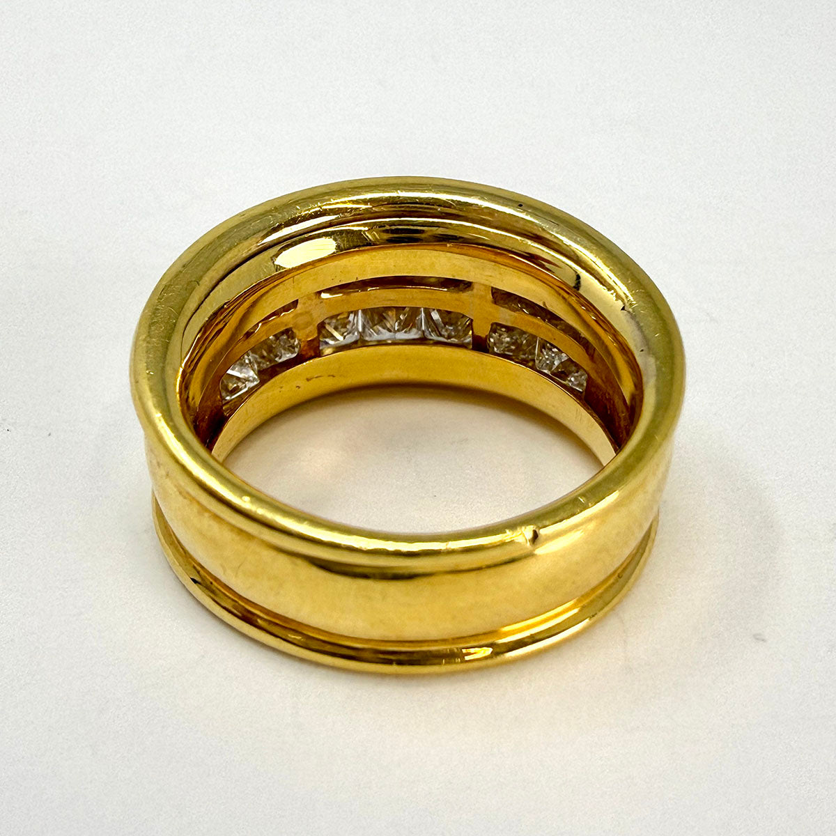 18K Gold Ring with Double Row of 14 Square Diamonds
