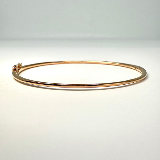 Bony Levy 18K Gold Skinny Stackable Hinged Bracelet with Diamonds