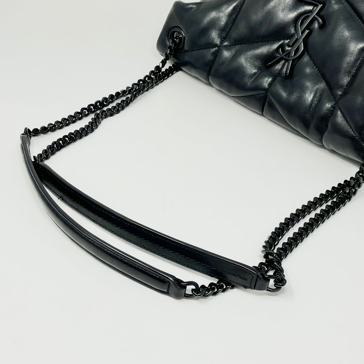 Saint Laurent Shoulder Bag