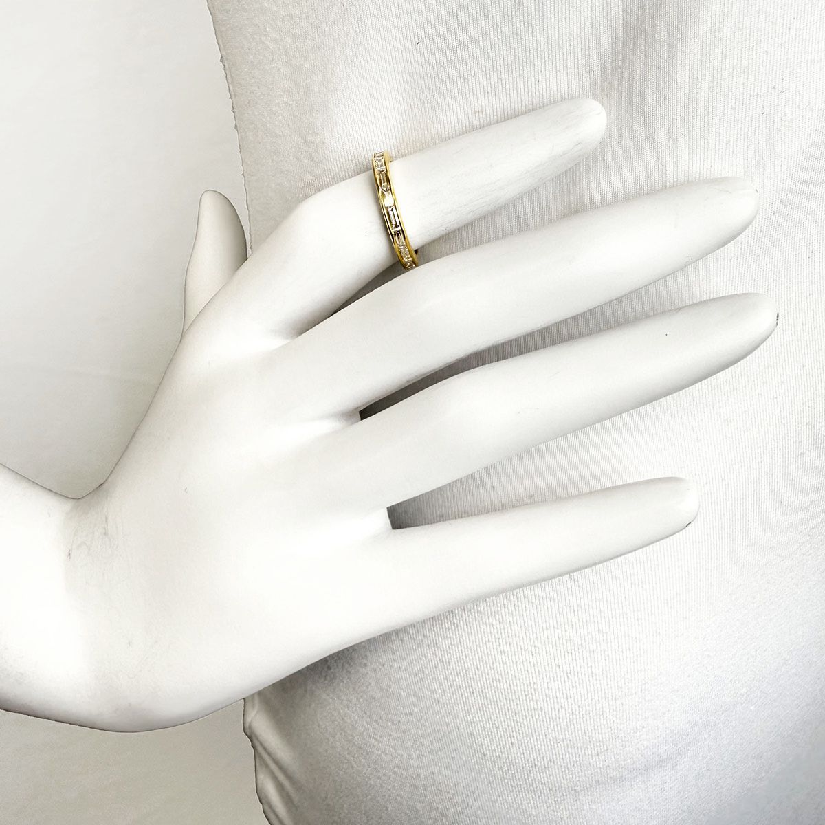 18K Gold Baquette Diamond Ring