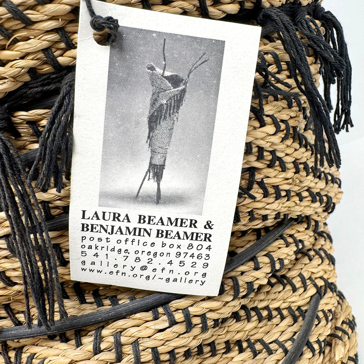 Loomwoven Seagrass Basket adorned with Sandstone
