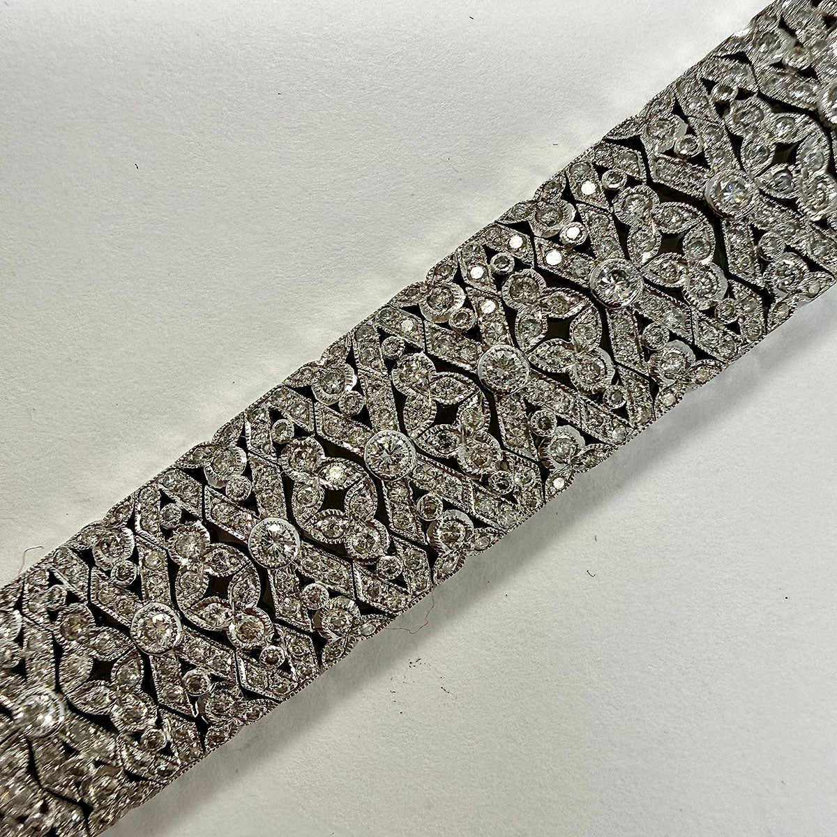 18K White Gold Bracelet  with Diamonds