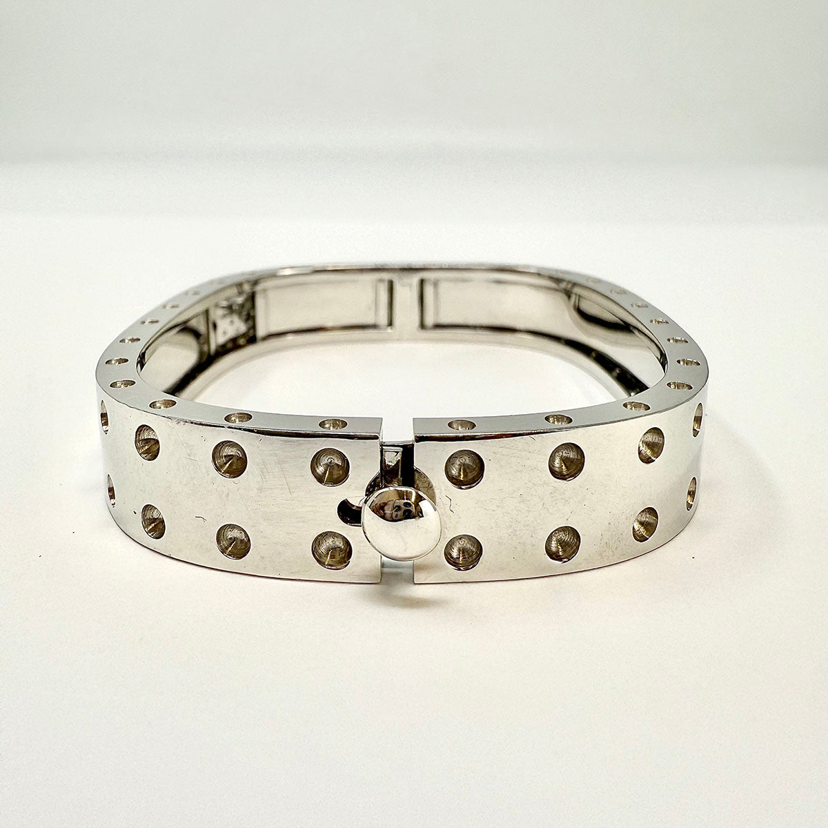 Roberto Coin Hinged 18K White Gold "Pois Moi" Bracelet with Diamond