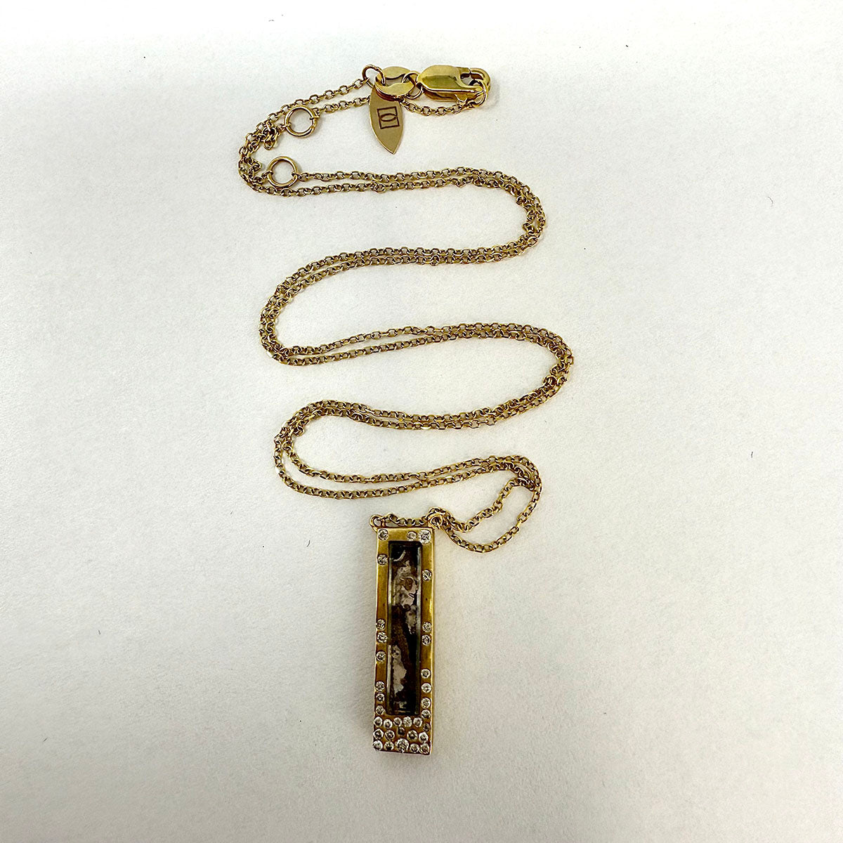 Darsana 14K Gold Diamond Pendant Necklace