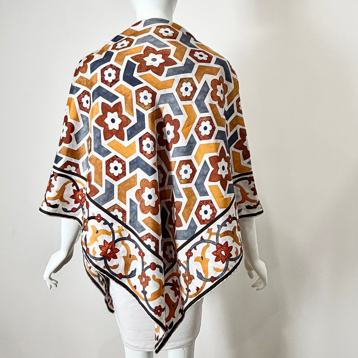 Eskandar Scarf