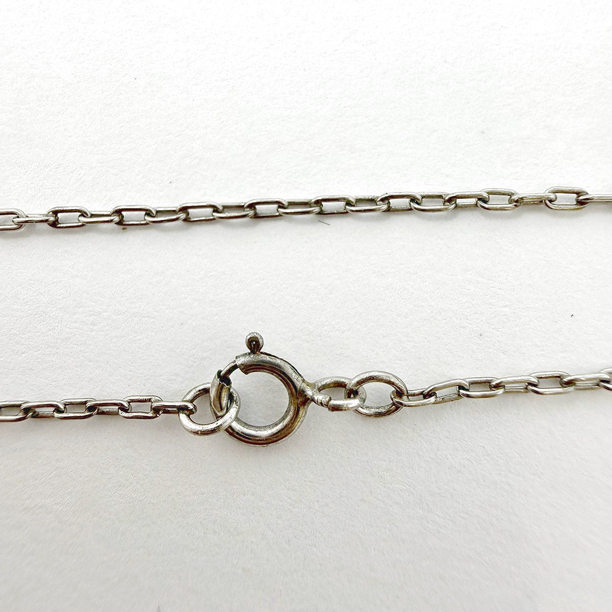 18K White Gold Diamond Bow Pendant Necklace
