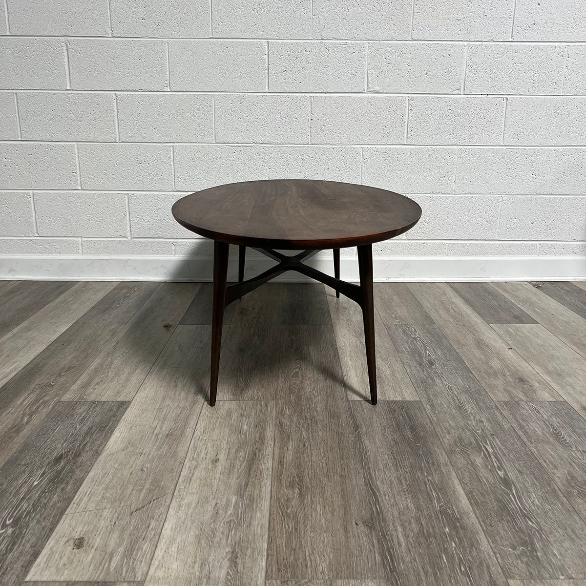 Retro Oval Cocktail Table