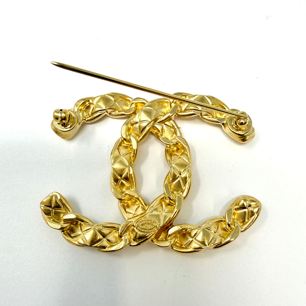 Chanel Booch/ Pin