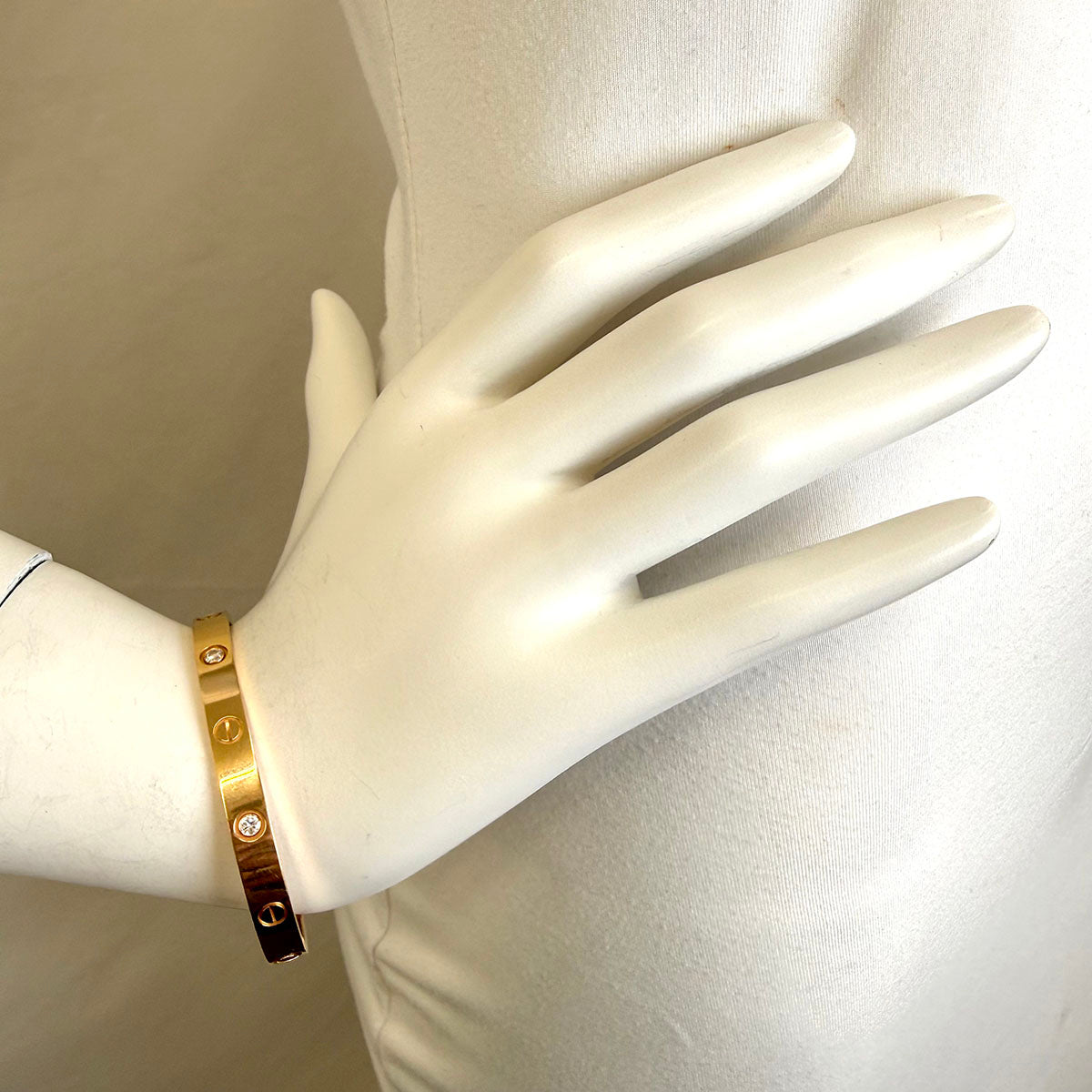 Cartier 4 Diamond Classic LOVE Bracelet