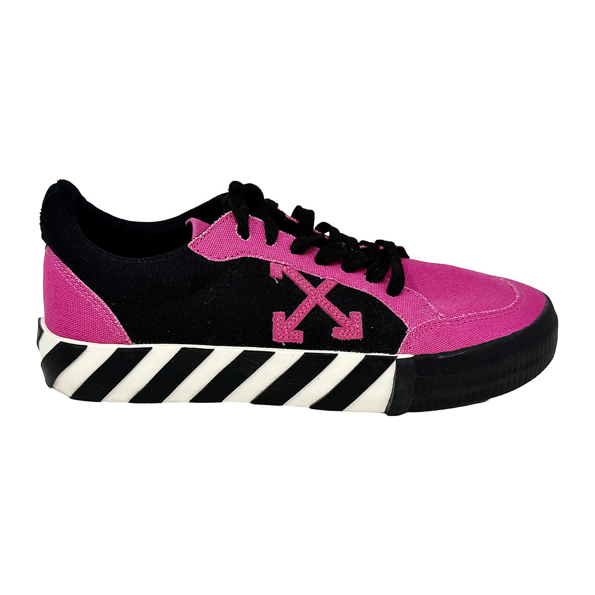 OFF-WHITE Sneakers