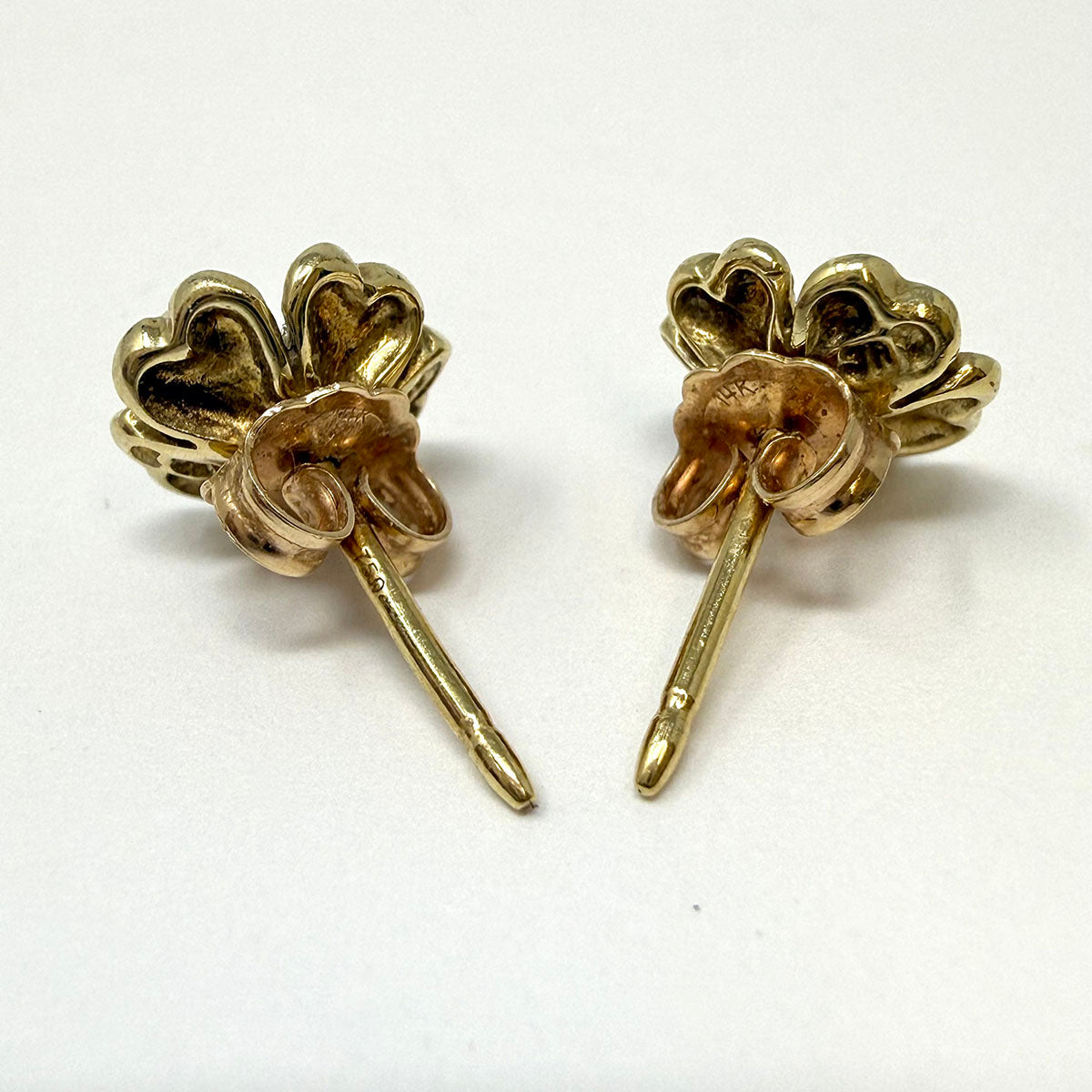 14K Gold Flower Stud  Earrings with Diamond