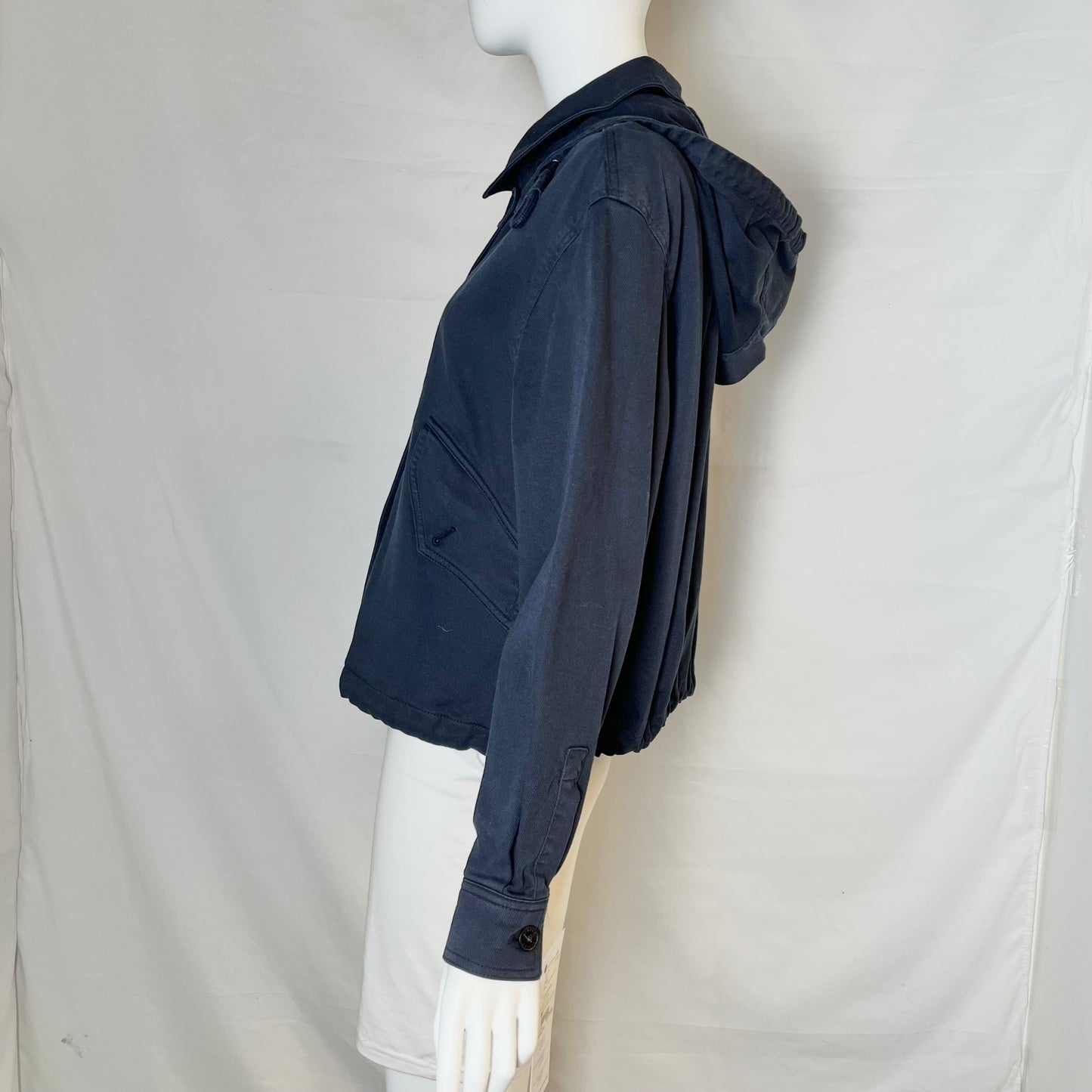 Closed Jacket