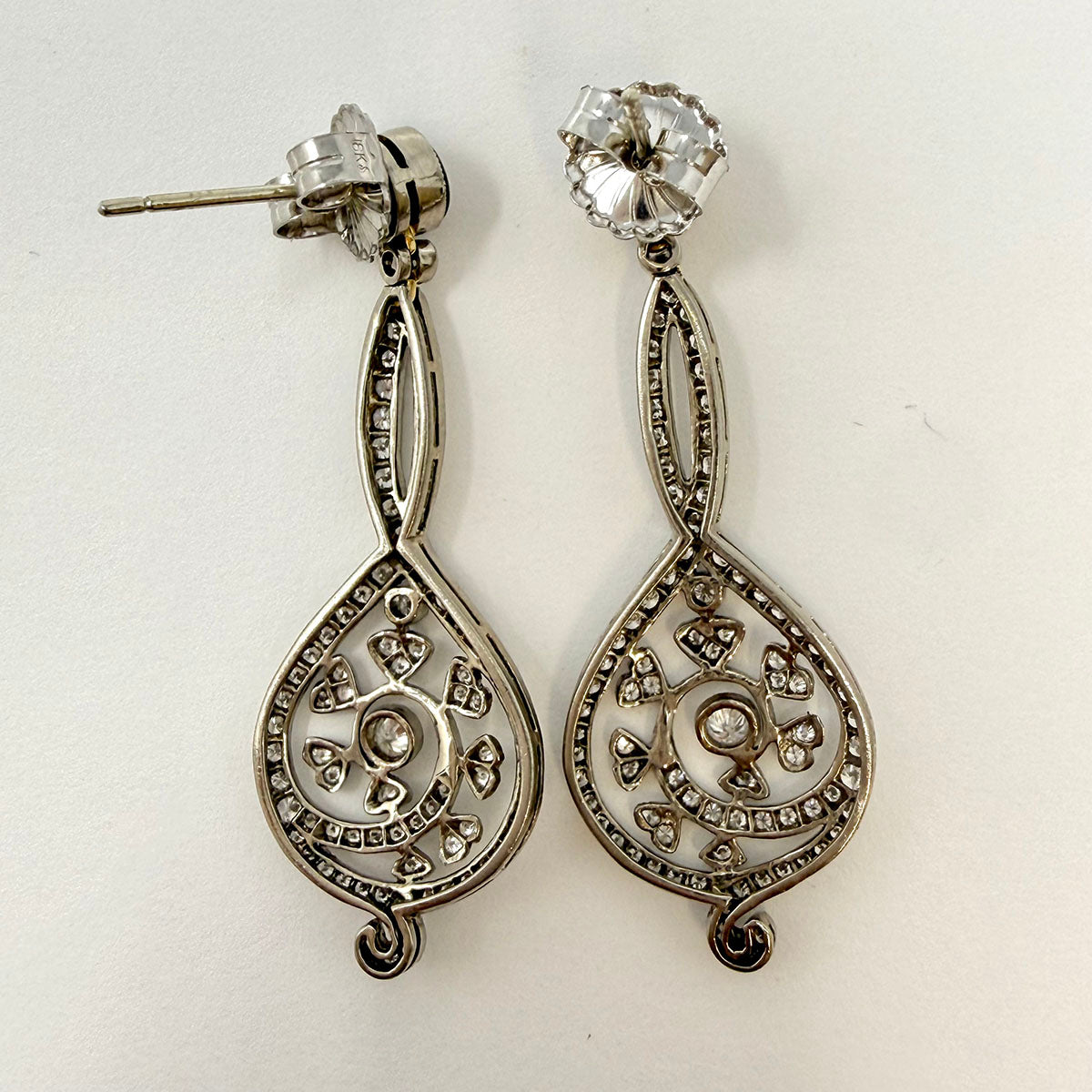 18K White Gold Diamond Drop Earrings