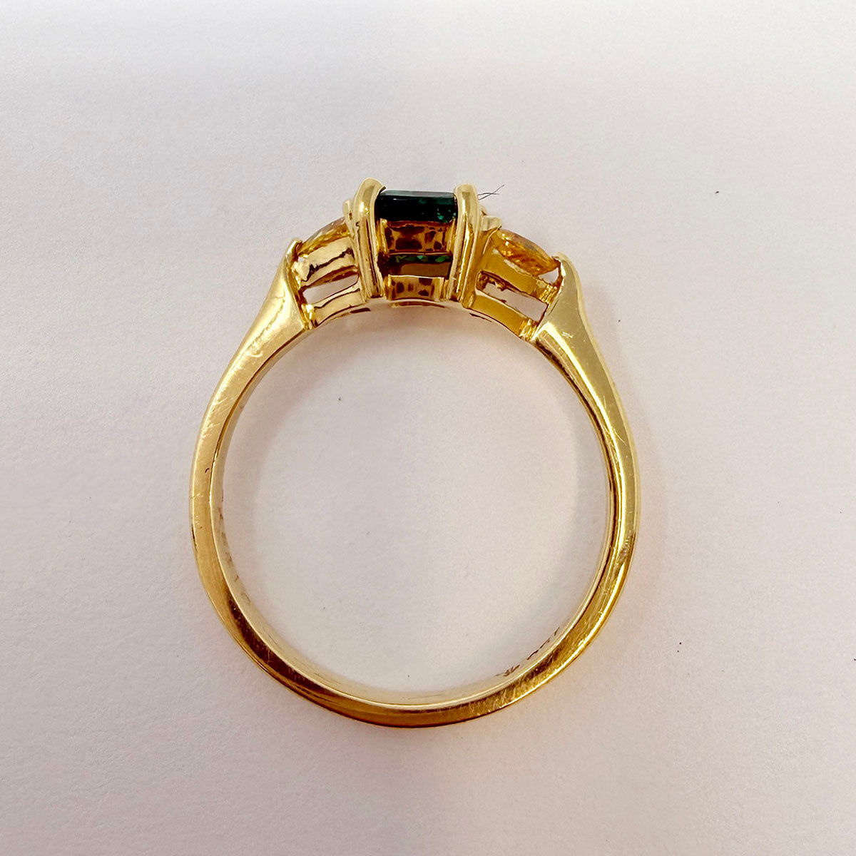 18K Gold Ring with Emerald and Yellow Sapphire