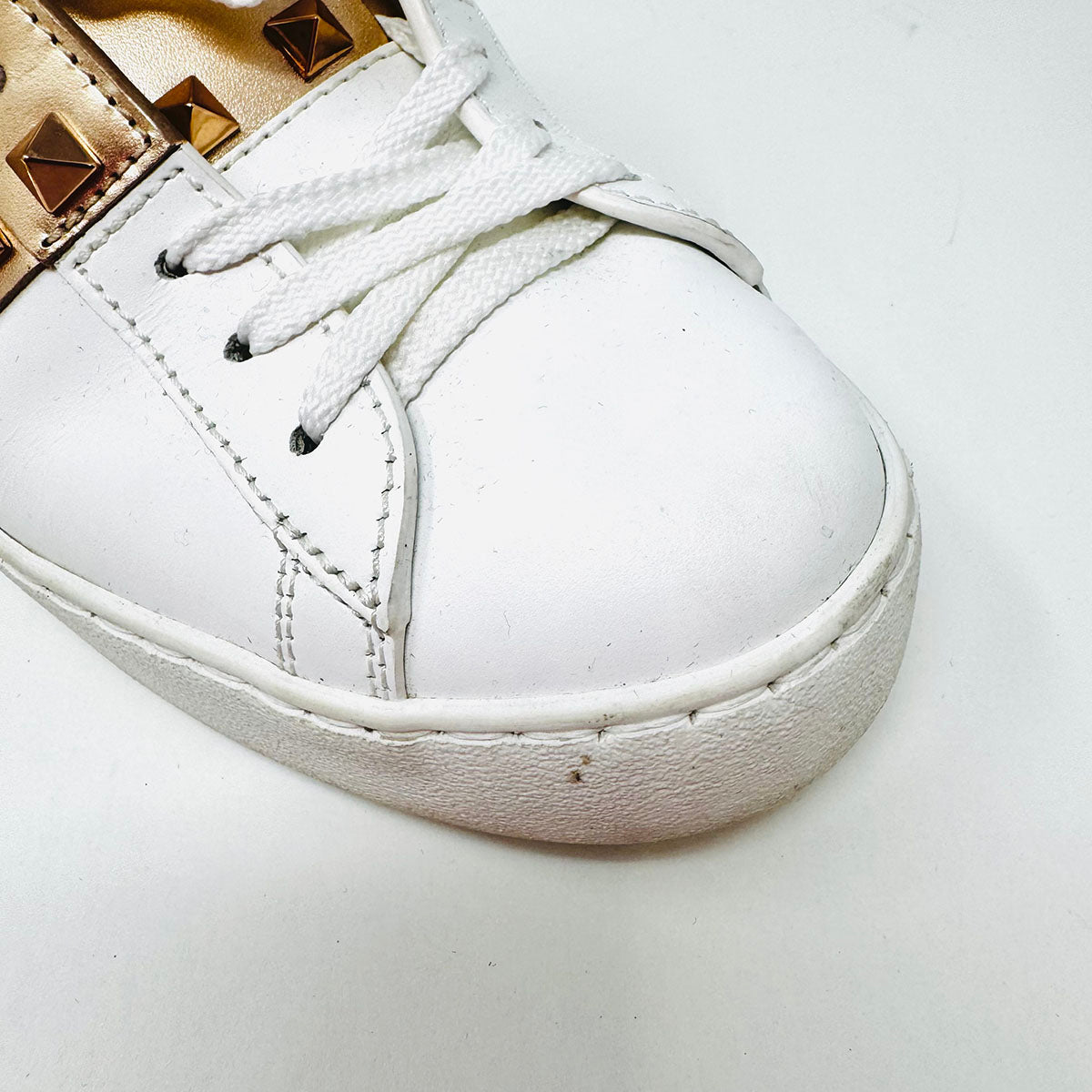 Valentino Sneakers
