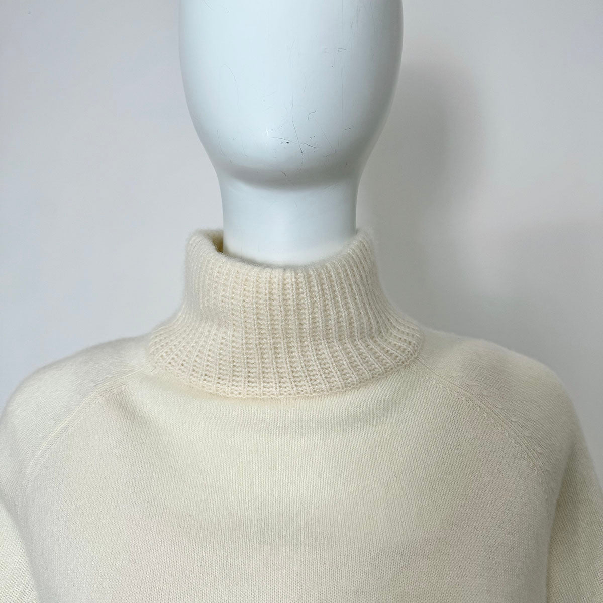 Envelope1976 Turtleneck