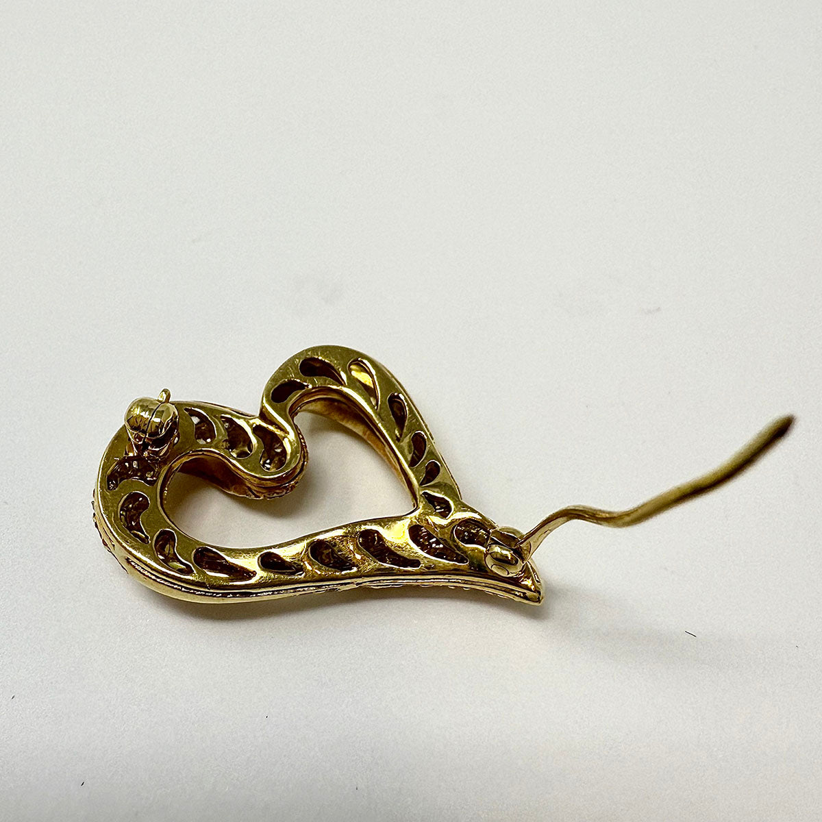 Cindy Royce 18K Gold Heart Pin with Diamonds