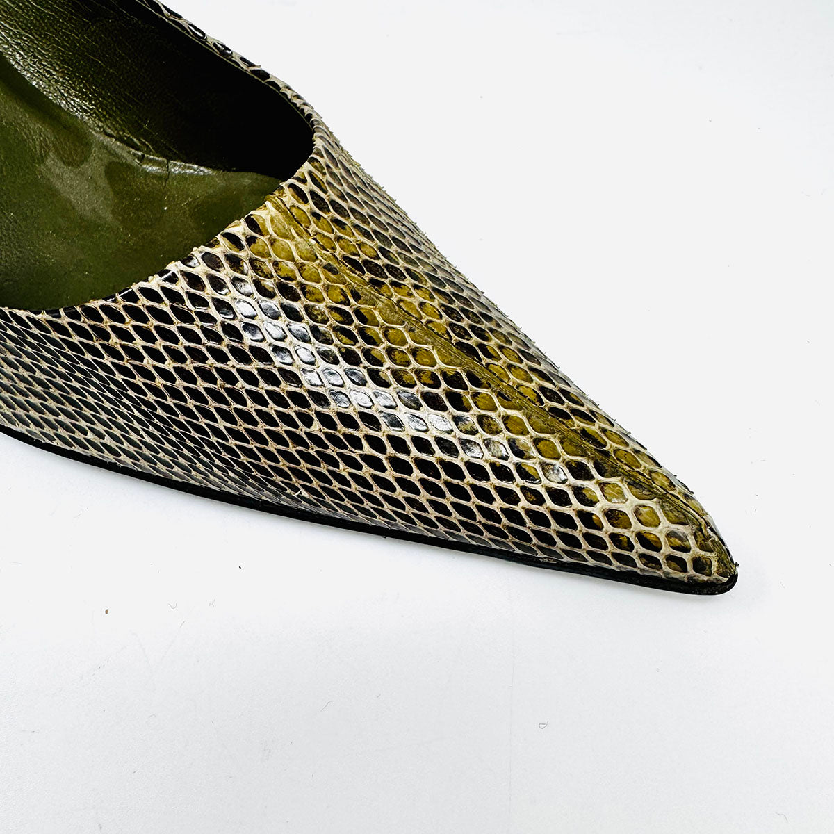 Prada Pumps