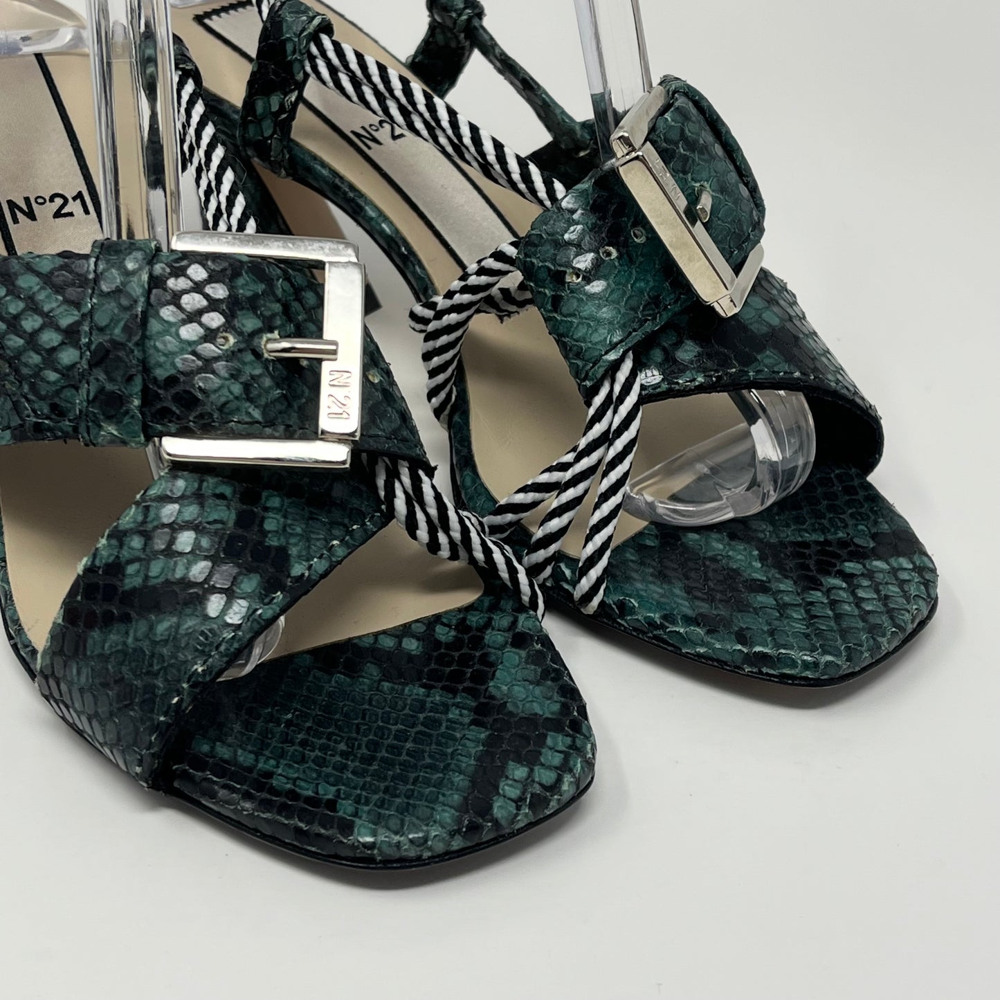 No 21 Slingbacks