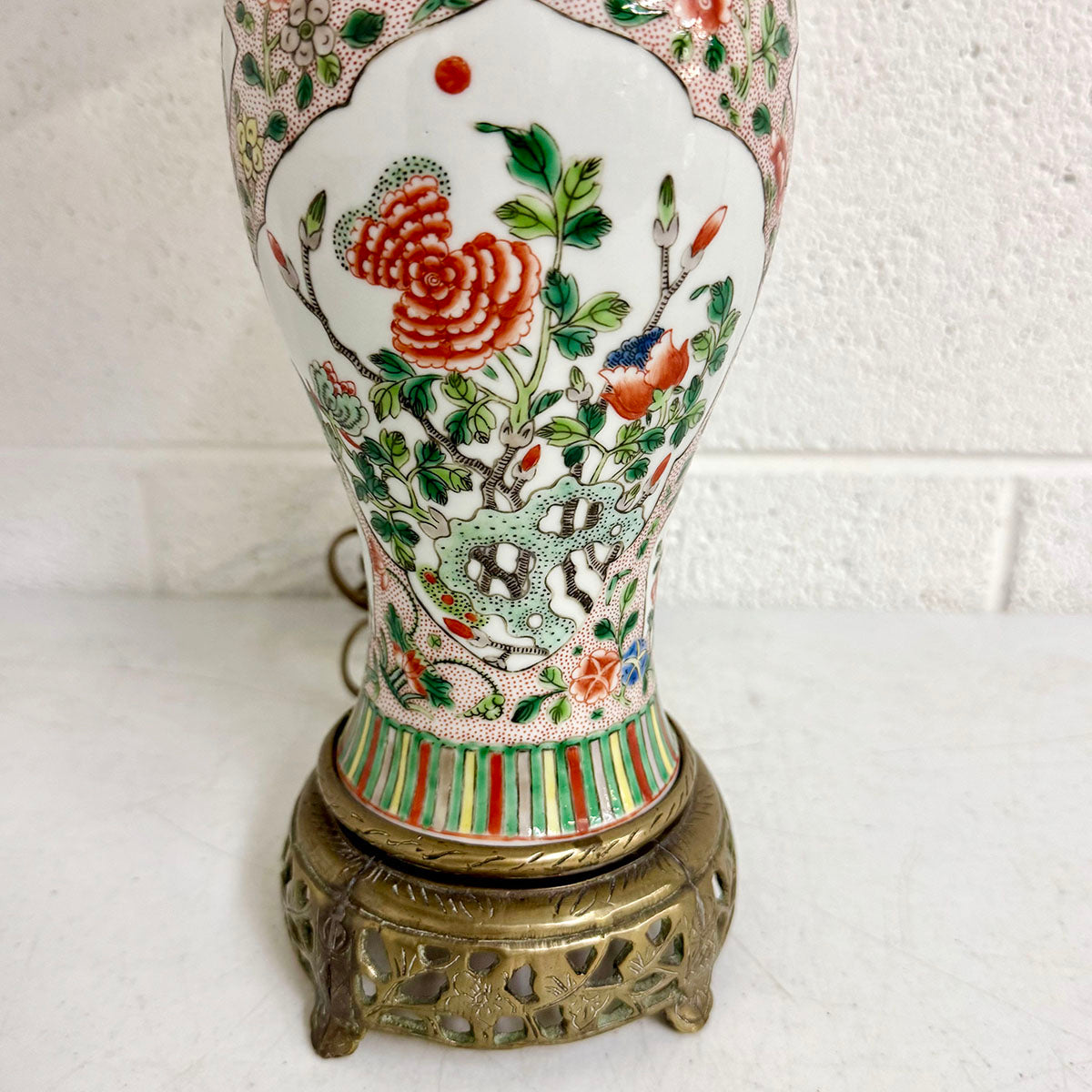 Vintage Asian Porcelain Famille Rose Vase Table Lamp with Shade