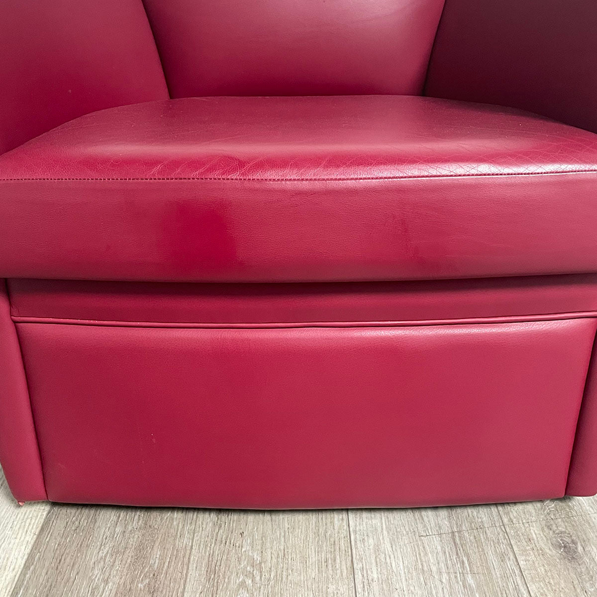 Red Leather Lounge Chair