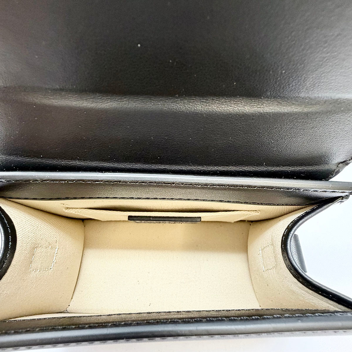 Jacquemus Chiquito M Crossbody