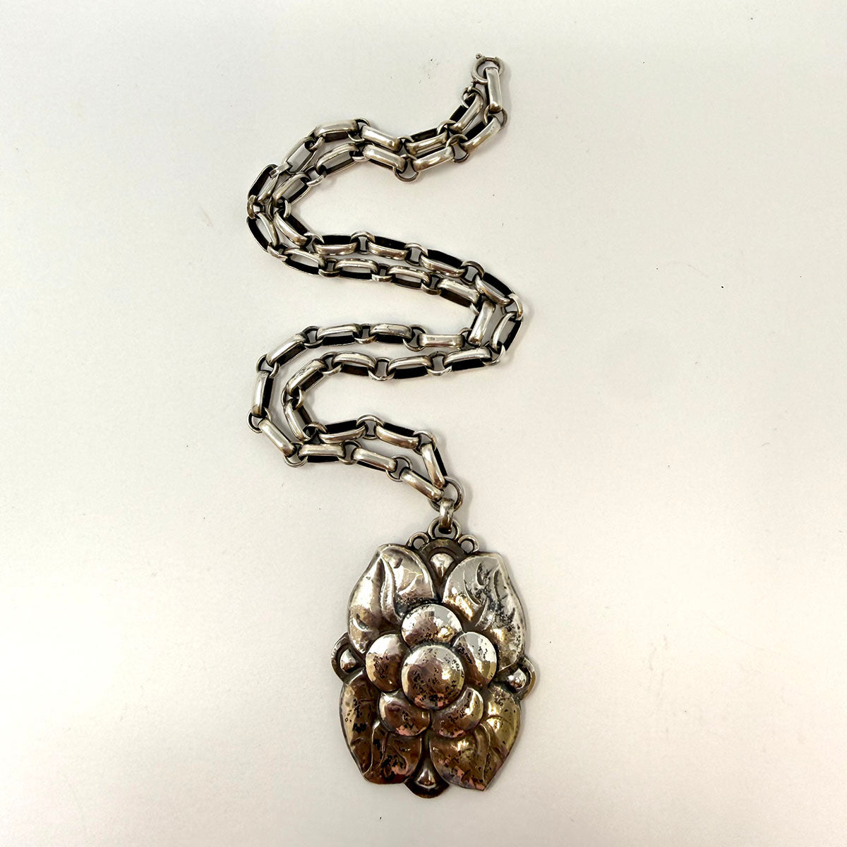 Floral Pendant Necklace