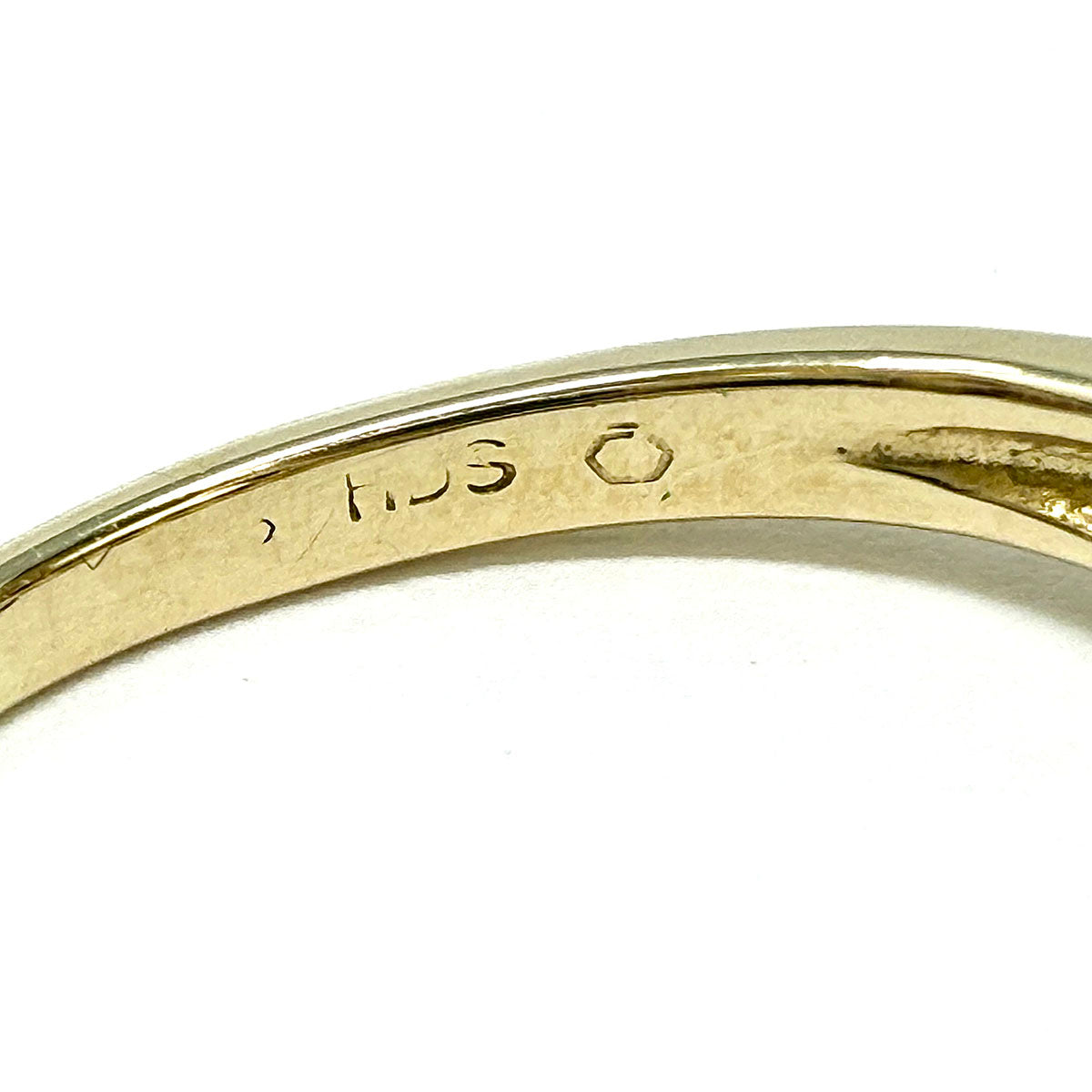 18K Gold Ring with Ruby and Diamond