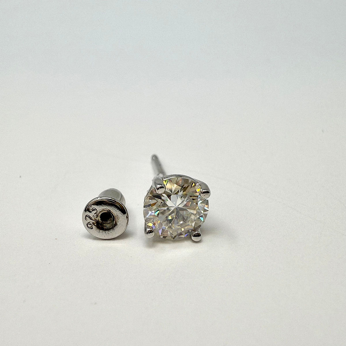 6mm Round Moissanite Stud Earrings
