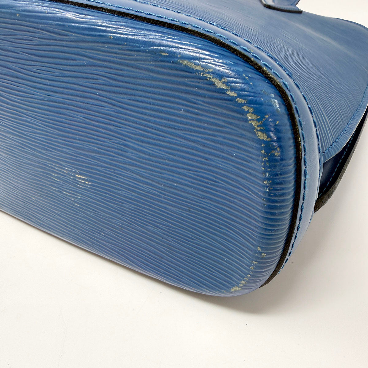 Louis Vuitton Shoulder Bag